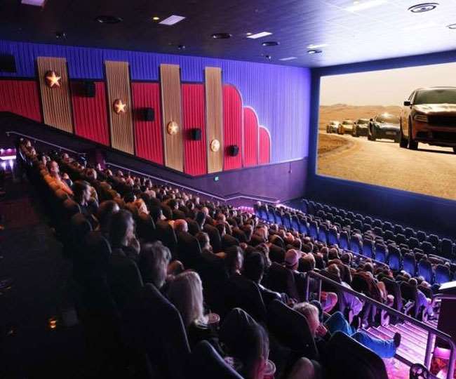 The government has allowed 100 percent capacity in theaters. Although cinema halls have been open for quite some time, but it was opened with social distancing.