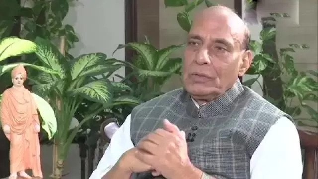 The deadlock at the border between India and China continues. The armies of both countries stand face to face.Defense Minister Rajnath Singh