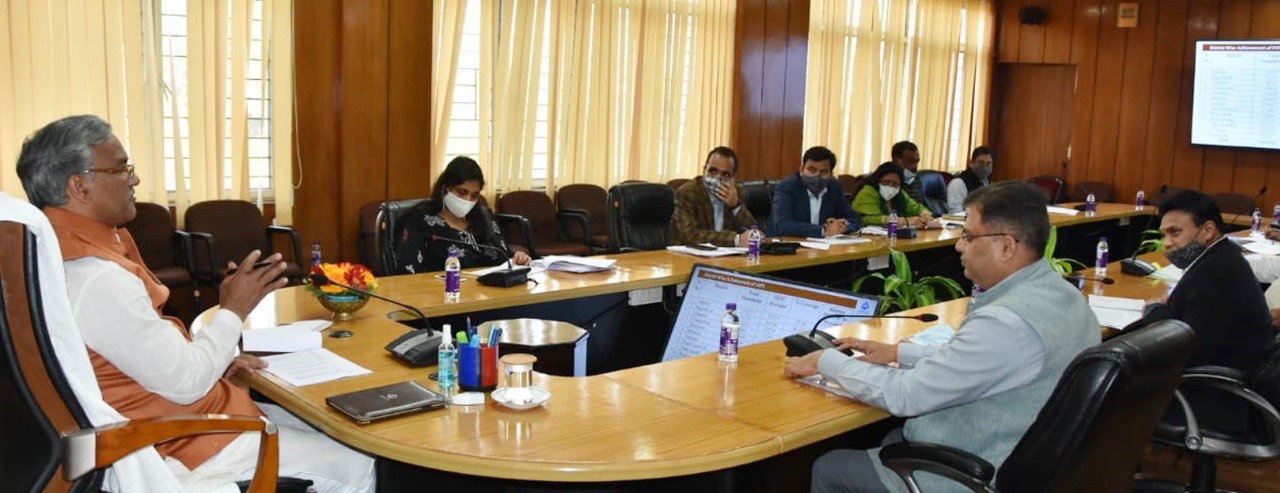 Chief Minister Shri Trivendra Singh Rawat reviewed the Water Life Mission at the Secretariat on Wednesday. Chief Minister directed that every