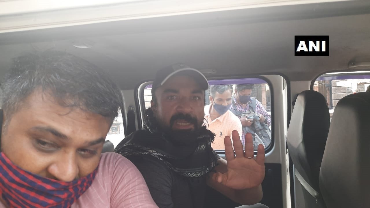 Bollywood actor and former Bigg Boss contestant Ejaz Khan has now become a victim of Corona infection after his arrest