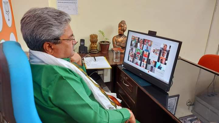 State President of Bharatiya Janata Party Mr. Madan Kaushik and BJP National General Secretary, State In-charge Mr. Dushyant Kumar Gautam, in view of the rising corona infection situation in the state, the control room in-charge of all the districts created by the BJP to assist the corona affected In a virtual meeting with the in-charge and district heads, called for mobilization on the war footing to protect the corona epidemic from awareness and help of the affected.