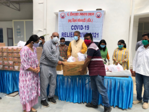 Oxygen flow meters and thermometer banks have been created by Pandit Deendayal Upadhyaya Action and Research Society in collaboration with the councilors and councilors in all the 11 wards and 4 wards of the Cantonment Council under the Mussoorie Assembly constituency in collaboration with the destitute Welfare Committee and Dabur India Limited.