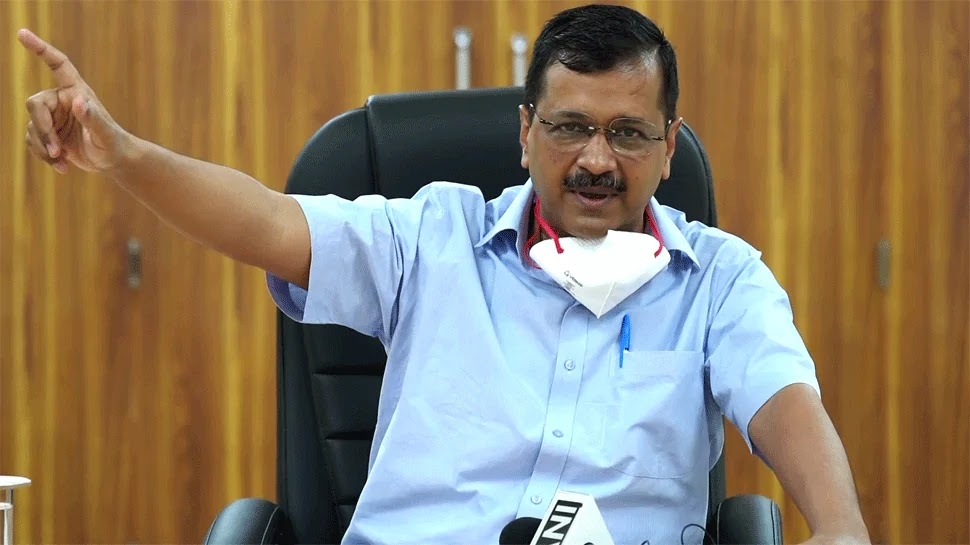 It is a matter of past six. Seven journalists were expelled from the Delhi Government Media Cell. All these journalists belong to an English