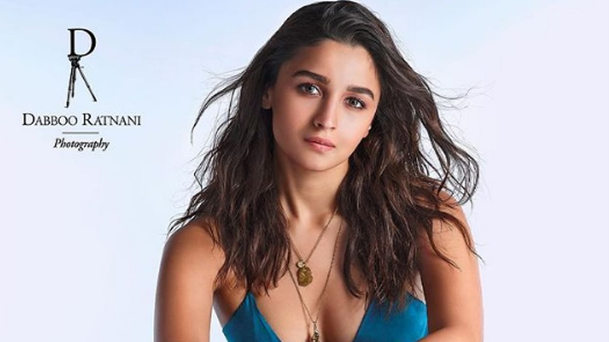 Many Bollywood actresses are in the headlines these days on social media with their bold avatar. Before this, Sunny and Kiara