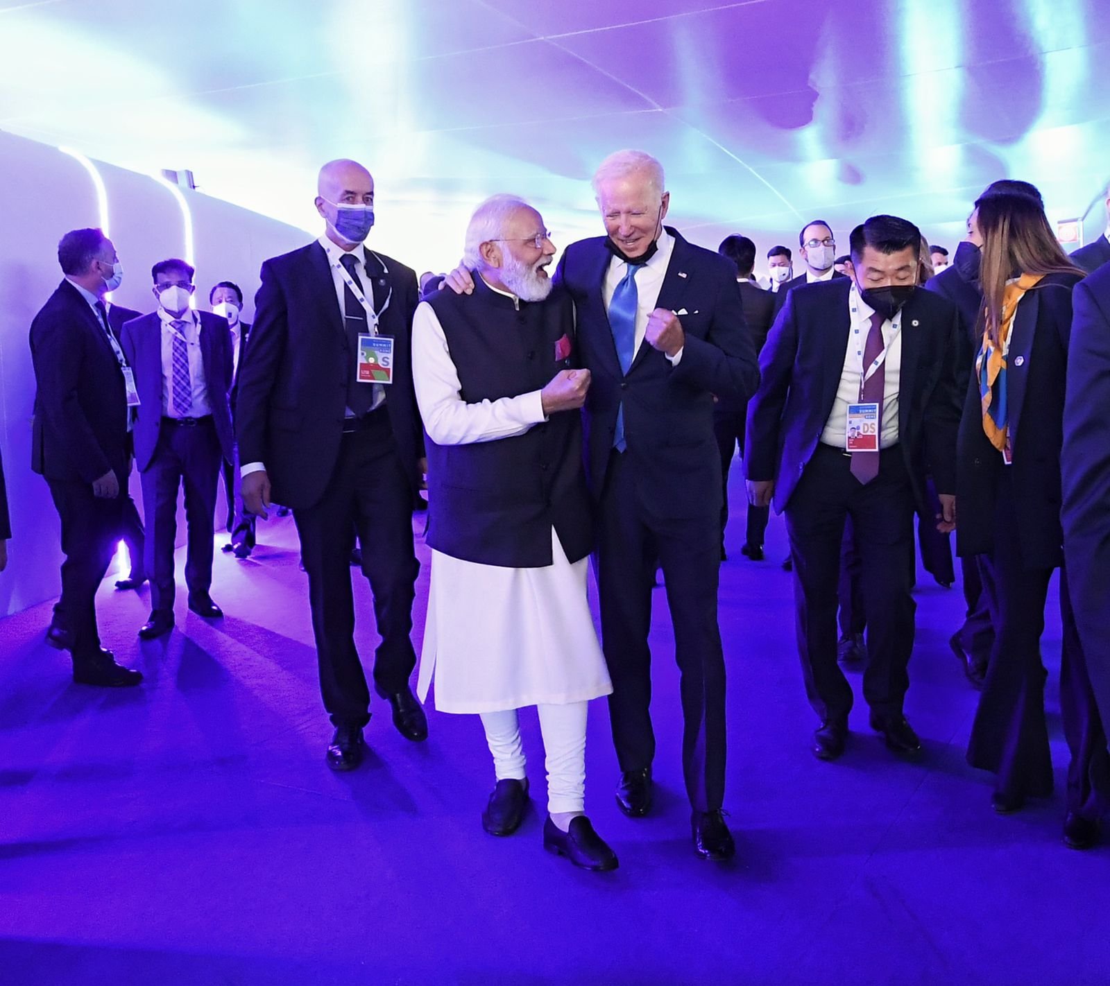 Prime Minister Narendra Modi, who visited Italy to attend the 16th G20 summit, is present in the capital Rome today. Attending the