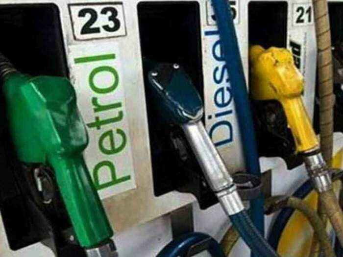The rising petrol and diesel prices in the country are affecting the income of the common man. Everyone is troubled by these rising prices.