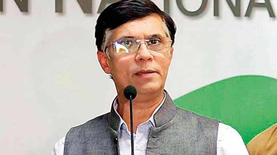 Congress leader Pawan Khera made a big allegation on the social media platform Facebook saying that Facebook supports BJP.