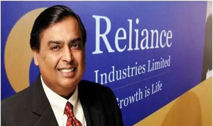 Reliance Industries (RIL) chairman Mukesh Ambani is again in the first place among the richest people in the country. Mukesh Ambani in