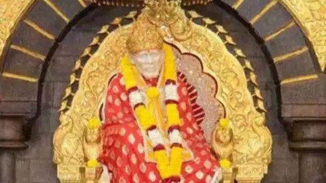 Devotees were eagerly waiting for the opening of the Sai Baba temple in Shirdi. During the Corona period, the temples were also closed unde