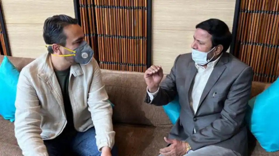 Ahead of the assembly elections in Uttar Pradesh, Avtar Singh Bhadana on Wednesday left the Congress party and joined Jayant Chaudhary