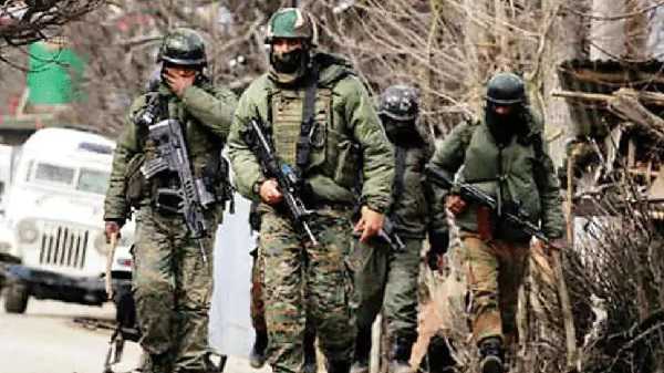 An encounter has started between terrorists and security forces in Chandgam area of ​​Pulwama district of Jammu and Kashmir,