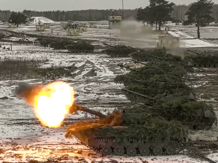 War preparations! One and a half million Russian soldiers surrounded Ukraine from the 10th side