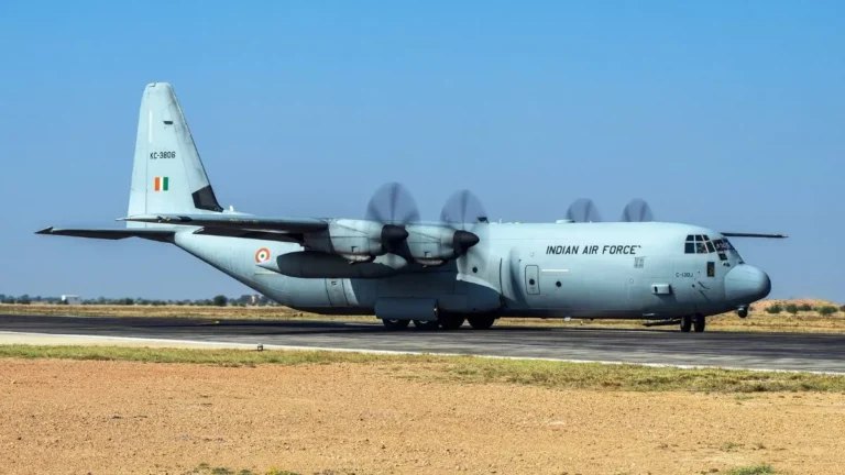 Air Force got a big success, IAF C-130 J landed in Kargil for the first time in the dark of night