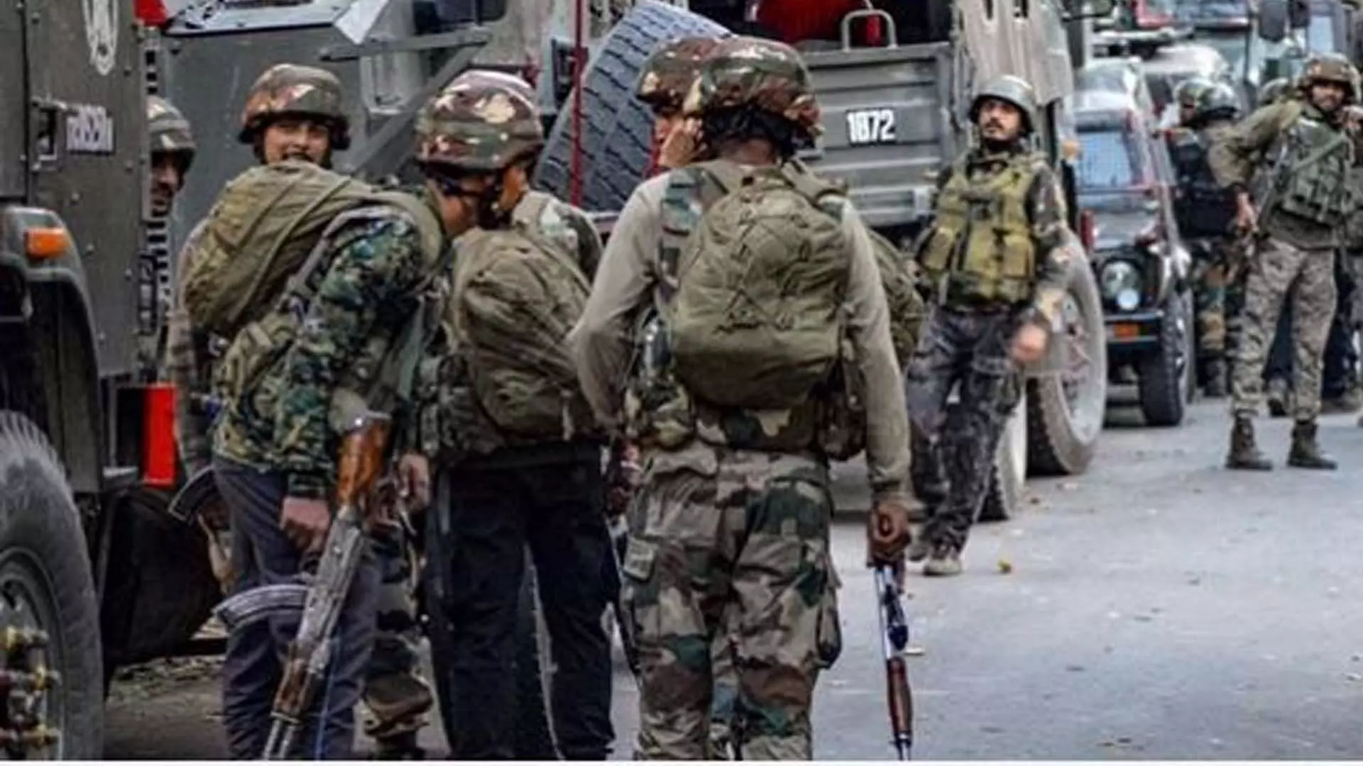 जम्मू-कश्मीर के सोपोर में, मुठभेड़ में दो आतंकी ढेर, एक नागरिक और दो सैनिक भी घायल
