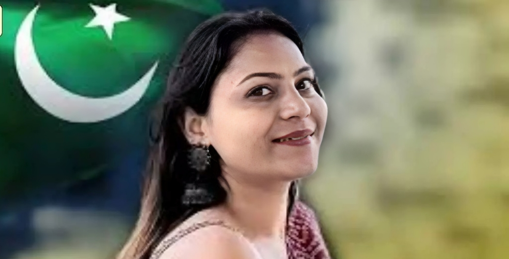 कैमरे के पीछे के गद्दार: जब भारत माता के विश्वास को सोशल मीडिया पर बेच दिया गयाभारत माता के सच्चे बेटे वर्दी पहनकर सीमा पर जान देते हैं, लेकिन कुछ चेहरे मुस्कराते हुए कैमरे के सामने खड़े होकर उसी माँ के सीने में छुरा घोंपते हैं।