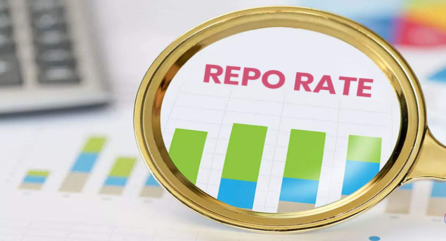 रेपो रेट में ऐतिहासिक कटौती के बाद शेयर बाजार में बंपर उछाल, सेंसेक्स 700 और निफ्टी 230 अंक चढ़ा